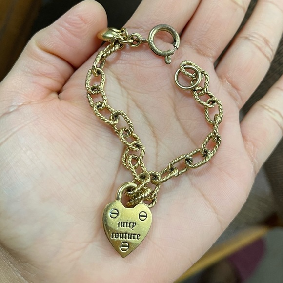 Juicy Couture Gold Bracelet w/ Detachable Key Juicy Charm - Picture 2 of 8
